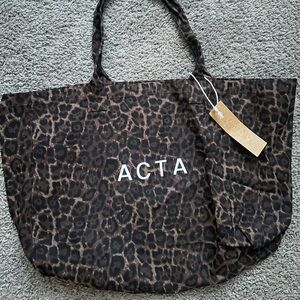 ACTA Wild Elegance Leopard Tote